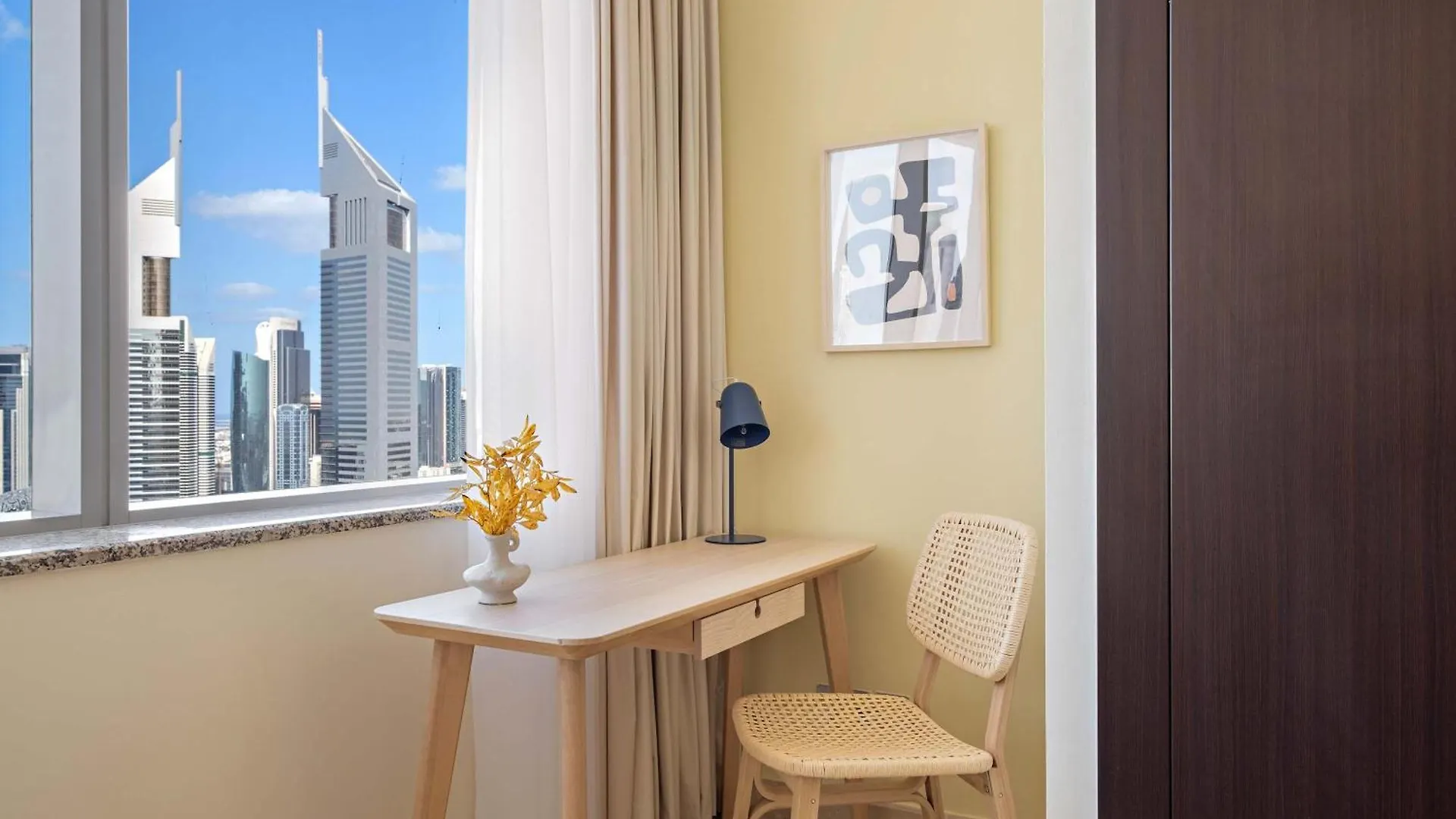 Silkhaus Comfort Studio At Sky Gardens-Difc Dubai